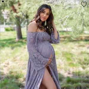 PinkBlush Lavender Lace Off Shoulder Maternity Photoshoot Gown/Dress Size L